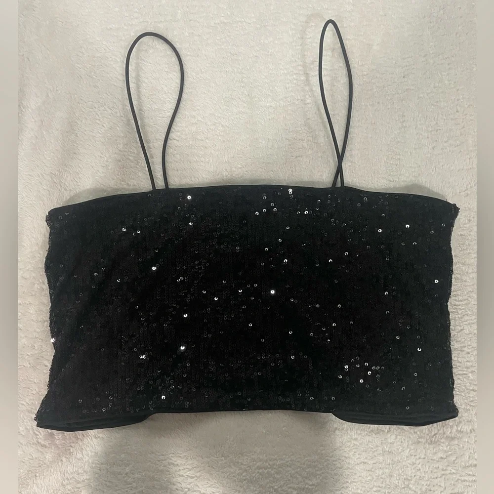 Crop Top - Picture 4 of 4